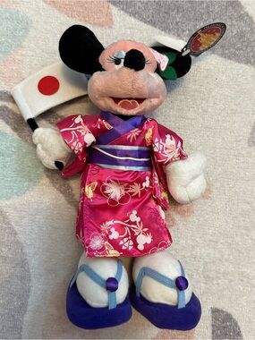 Vintage Disney Parks Epcot Japan Pavilion Minnie Mouse Plush